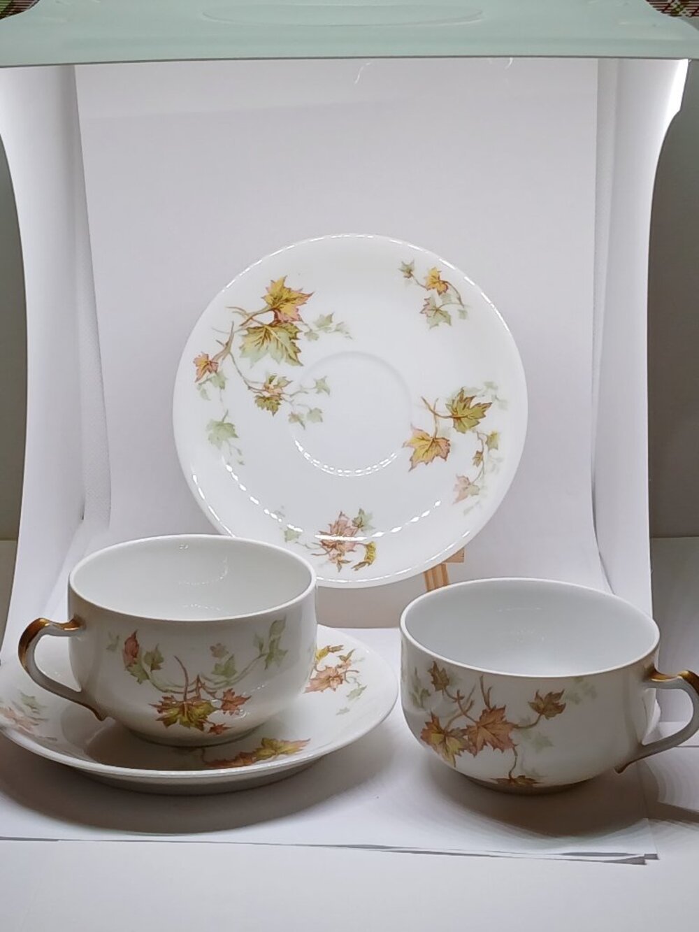 TWO PAIR Vintage Antique Haviland & Co. Limoges FRANCE MAPLE LEAF TEA CUP SET